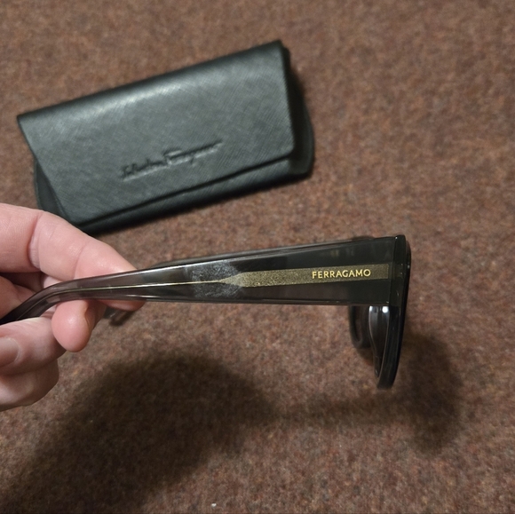Salvatore Ferragamo Classic Logo 53mm Cat Eye Sunglasses In Black With Case main image 7